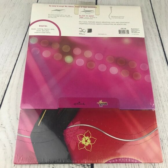 New Hallmark Hannah Montana Gift Box Play Microphone Disney FunZip Sealed - Picture 2 of 6